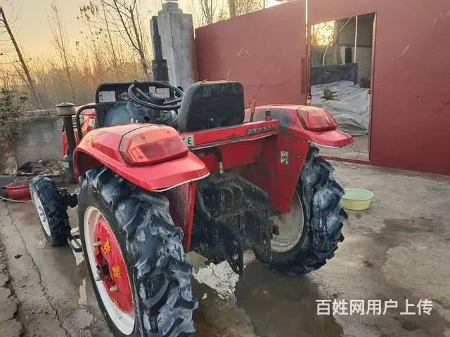 18年504拖拉机 - 图片 1