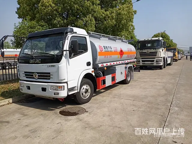 楚胜8吨10吨油罐车 厂家直销包上牌送车 - 图片 1