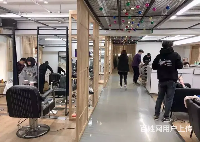 【创美】低价转让市区振华商厦好位置理发店，可空转 - 图片 1