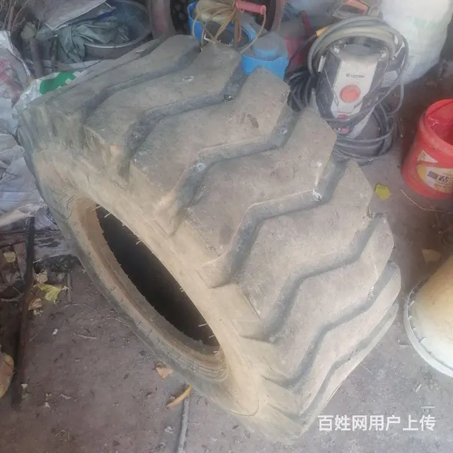 20.5-16铲车轮胎一个， - 图片 1
