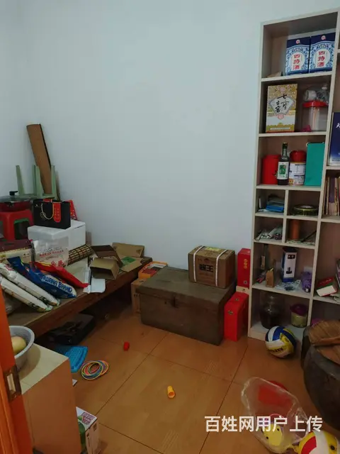 上高希尔顿旁中层普装三房地下室7平南北通商品房可按揭急售 - 图片 8