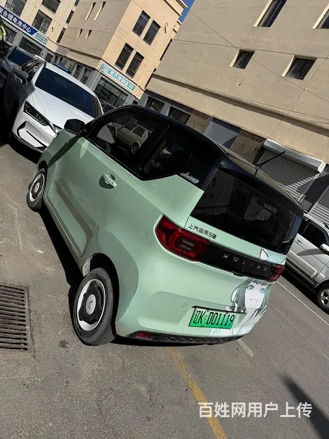 五菱 宏光 2020款 宏光V 1.2 手动 劲取版封窗车 - 图片 1