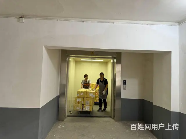 大型仓库出租..车位多.2000平.就剩600平了。房子不多 - 图片 10