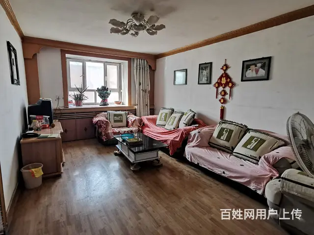 克孜都维路山城大酒店对面二室二厅出租 - 图片 1