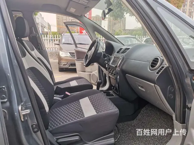 铃木 天语SX4 2012款 天语SX4-两厢 1.6 自动 - 图片 6