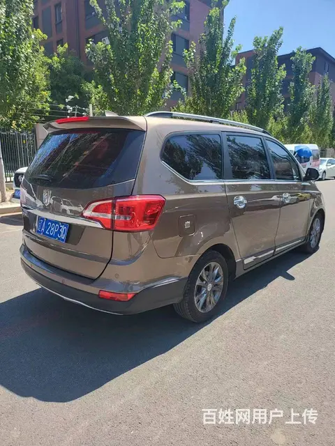宝骏730 2016款 1.5 手动 豪华型7座 - 图片 9