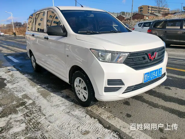 五菱 宏光 2020款 宏光PLUS 1.5 手动 标准型 - 图片 2