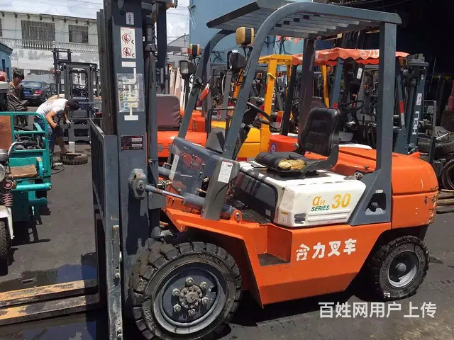 二手9成新柴油2吨叉车价格,3吨4吨叉车出售 - 图片 1