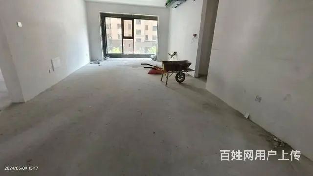 鑫悦府四居室 送车位 落地窗 115万可贷款 - 图片 1