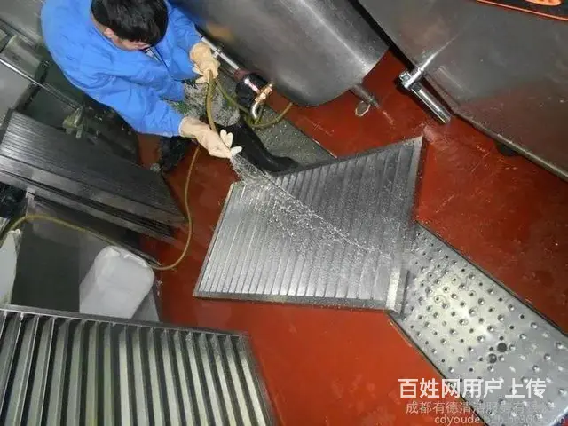 昆山市千灯镇商场广场油烟管道清洗，排风清洗维修公司 - 图片 2