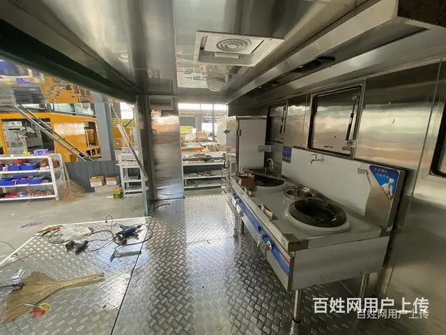新款国六重汽豪沃餐车 红白喜事下乡流动厨房车 多少钱一辆 - 图片 7
