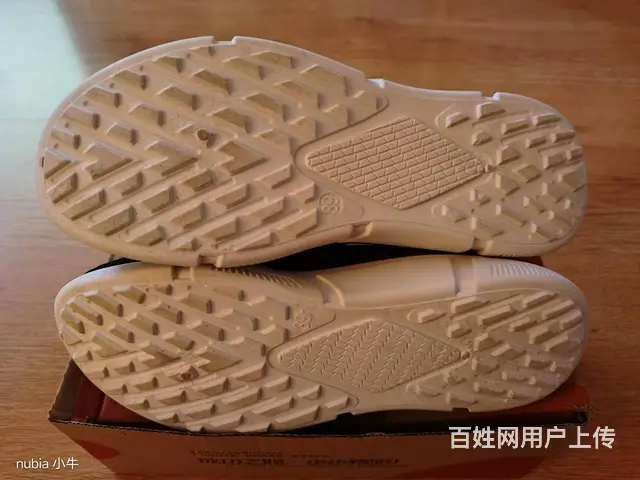 全新运动鞋 - 图片 5