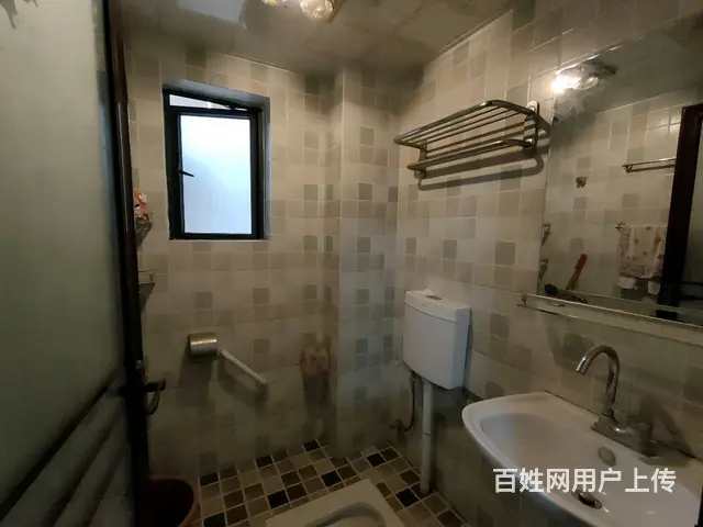 香格里拉套二住家装修，证快满5年 - 图片 5