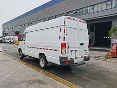 福田面包式蓝牌雪糕肉类冷冻车-冷藏车零首付可按揭购车