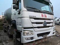 六台18年豪沃中联罐大16方二手搅拌罐车