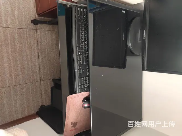 电脑桌 - 图片 1