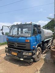 程力洒水车：17年5月，12方  电话联系