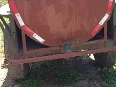 拖拉机洒水车拉水车水罐