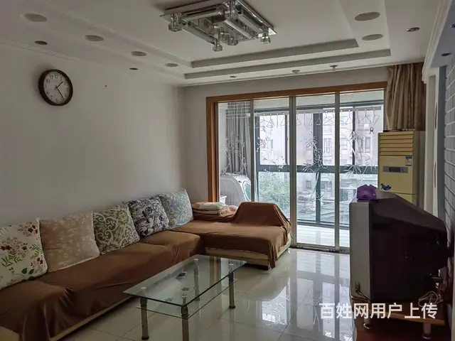 地铁房旺角花园(新北万达) 普通住宅2厅 中等装 - 图片 1
