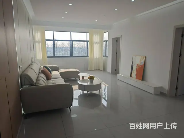 上高荣盛华府旁5楼精装修三房南北通阳光好有地下室可按揭 - 图片 1