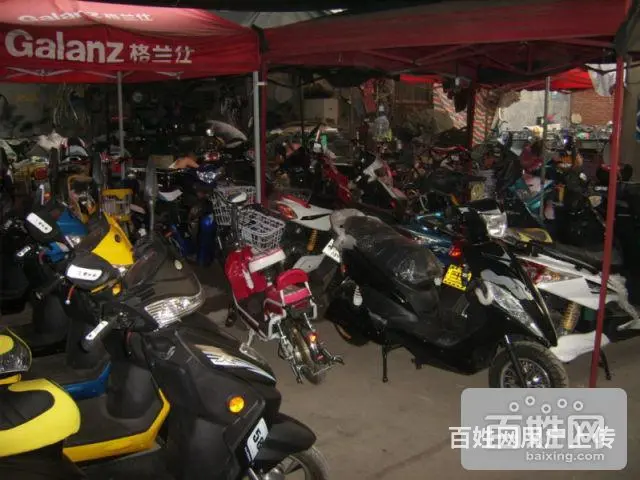 郑州市大学南路二手电动车,三轮车,自行车交易市场, - 图片 1