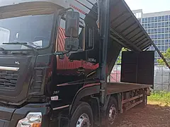 低价​出售：东风天龙三桥9米6飞翼箱车
