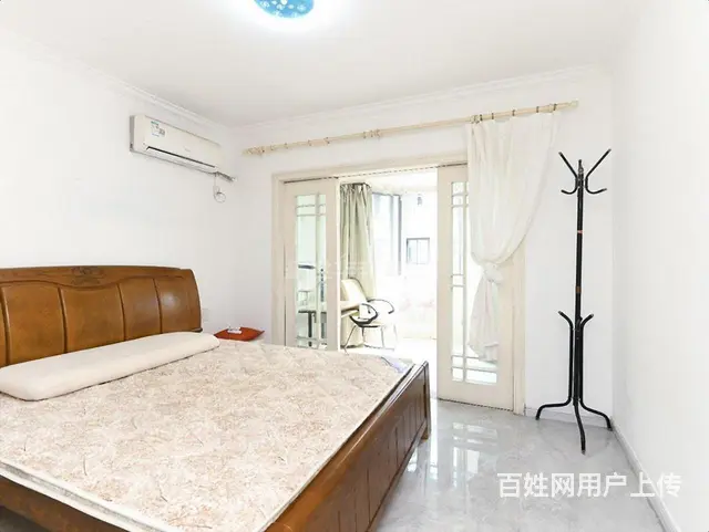 西湖边 银泰旁定安路地铁口 南北通透两房 厨 卫都有窗户 - 图片 1