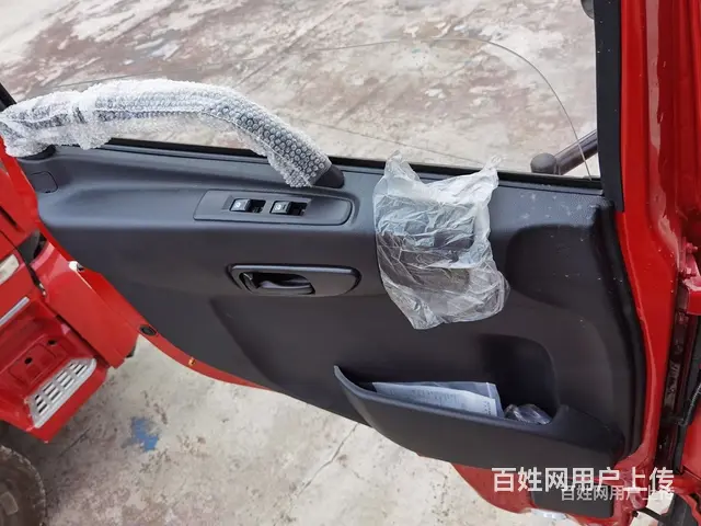 前四后八9.6米载货车 品质有保障 - 图片 12