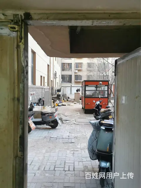 隆盛园大门口车库 - 图片 7