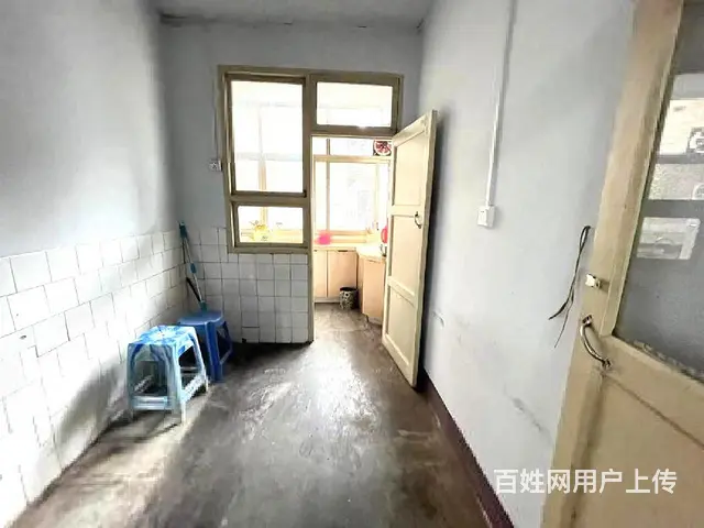 2千多急卖松山路三室户型方正采光通透随时看房产证齐全好停车 - 图片 6