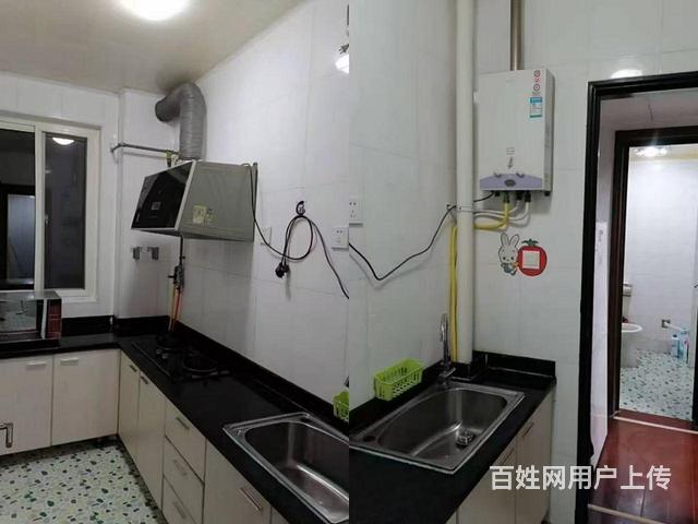 博尚新都小复式楼的图片