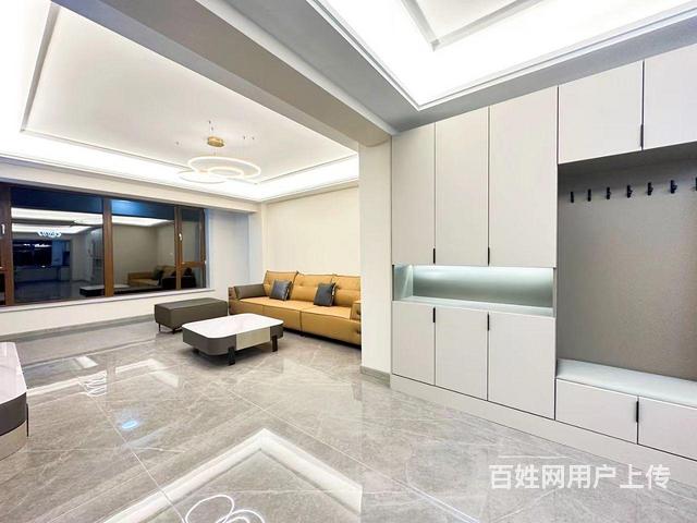八一家园电梯洋房98平通厅精装婚房53.8万的图片