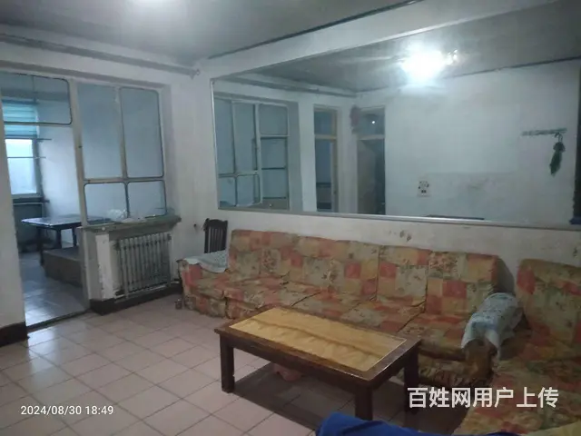 十六中小吃街幼儿园附近的图片