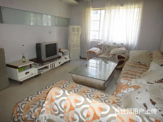 拎包即住 双气房，南昌路  兴隆花园 四楼三居室 - 图片 1
