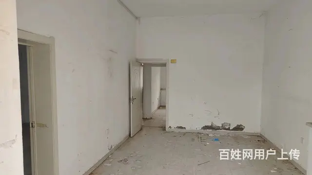 公司街门市出售，可经营、办公、仓库 - 图片 3