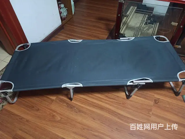 【搞定了！】全新的折叠床，带个垫子，一共二十块钱甩了 - 图片 3