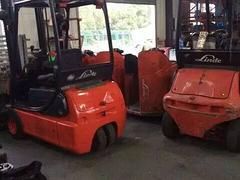 济宁二手林德仓库堆高电瓶叉车//前移式1吨电动叉车