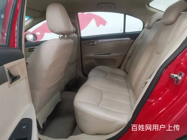 荣威350 2011款 350C 1.5 自动 讯逸版 - 图片 5