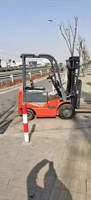 新款合力1.5吨电动叉车，可上牌二手叉车证件齐全