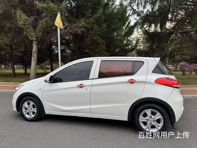 2017宝骏310 - 图片 2