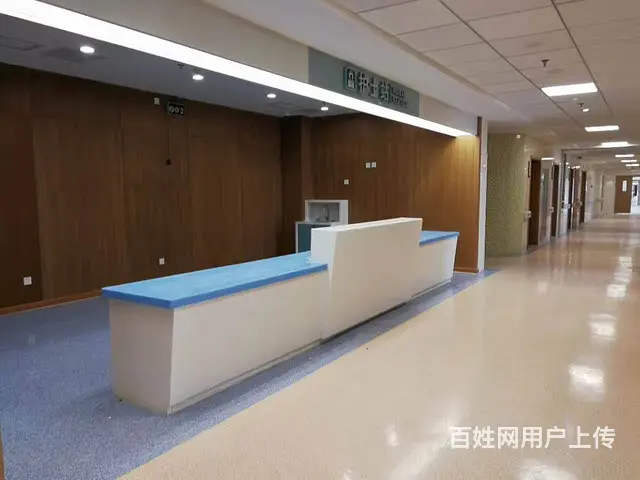 泰州市新中医院同质透心地板铺设案例 - 图片 1