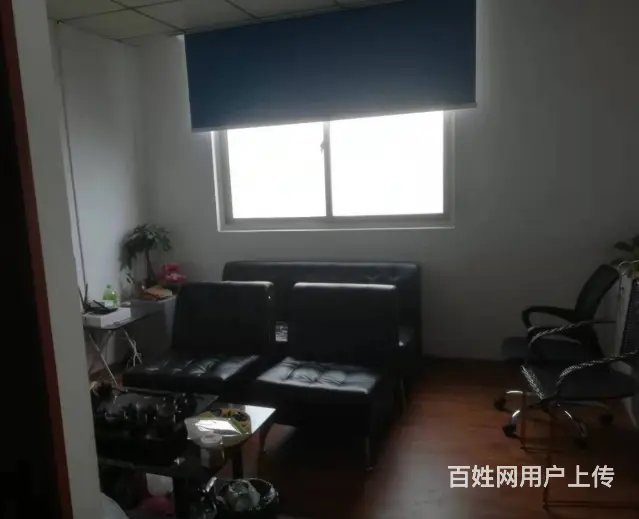 低价找办公室合租 - 图片 1