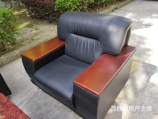 昆山高档办公沙发3+1+1+茶几，完好 - 图片 3