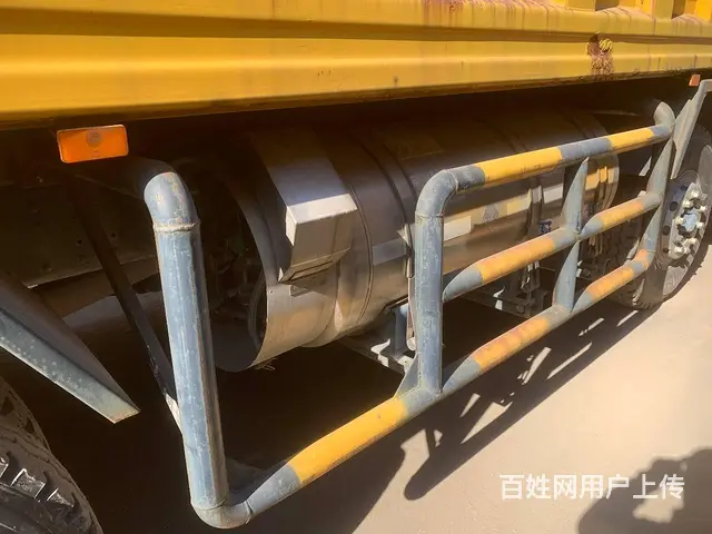 车主急售18年国5排放联合卡车，烧天然气，车厢8米 - 图片 5
