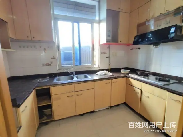 鸿山公园旁 粮食局宿舍 可以做员工宿舍 采光很好 南北通透 - 图片 6