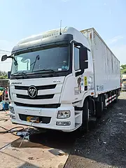 出售国六福田欧曼GTL9.6米前四后四厢式货车