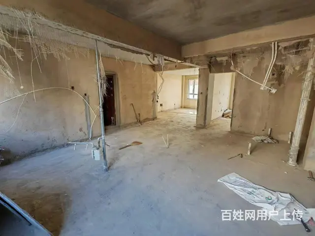 凌河湾御景苑，一中两室两厅毛坯房，10楼91平47万小税 - 图片 8