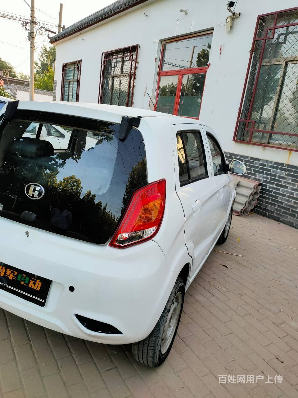 雷军 电动四轮轿车,16年底买的,今年刚换新电瓶