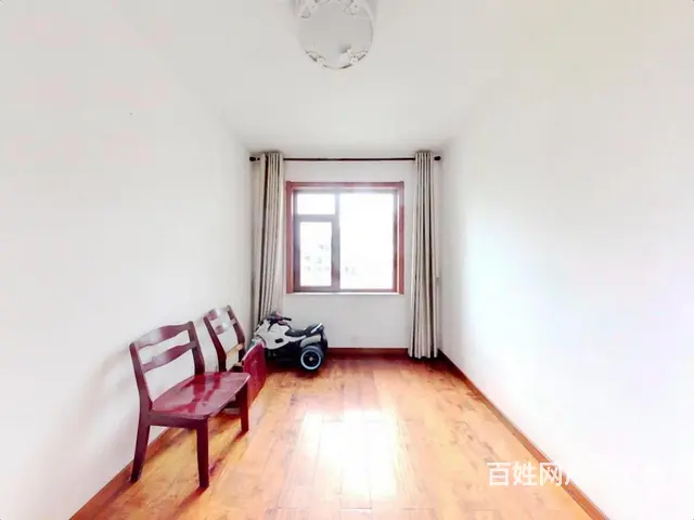 四期伴山墅！精装修，三南卧大客厅，三个大阳台 - 图片 1
