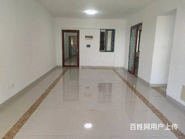白龙商圈    蓝水湾傍  金龙苑4房 - 图片 1